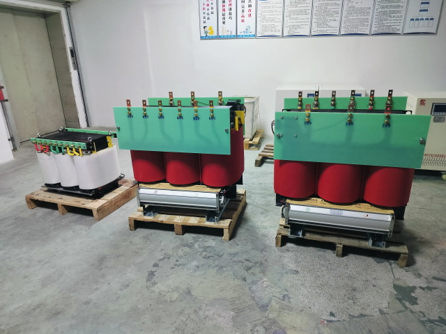 六合KS11-1000KVA矿用变压器